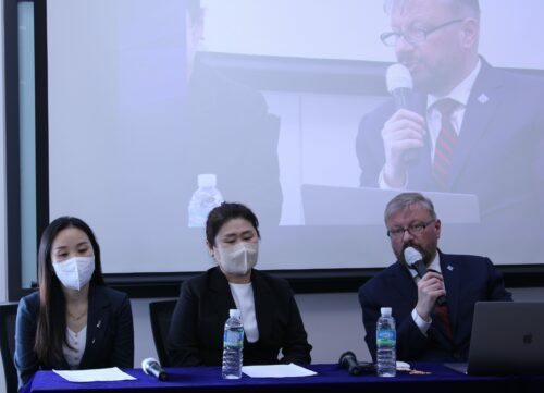 HRNK staff speaking.